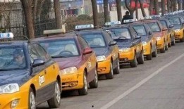 江苏出租车爆料新闻事件,揭露行业乱象，呼吁规范管理