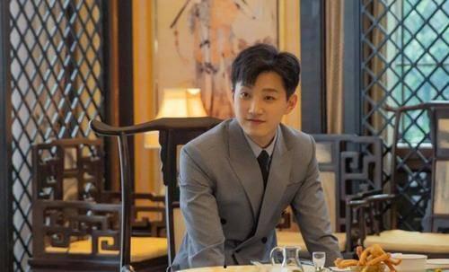 娱乐吃瓜范世錡,娱乐界的“吃瓜达人”，揭秘娱乐圈幕后故事